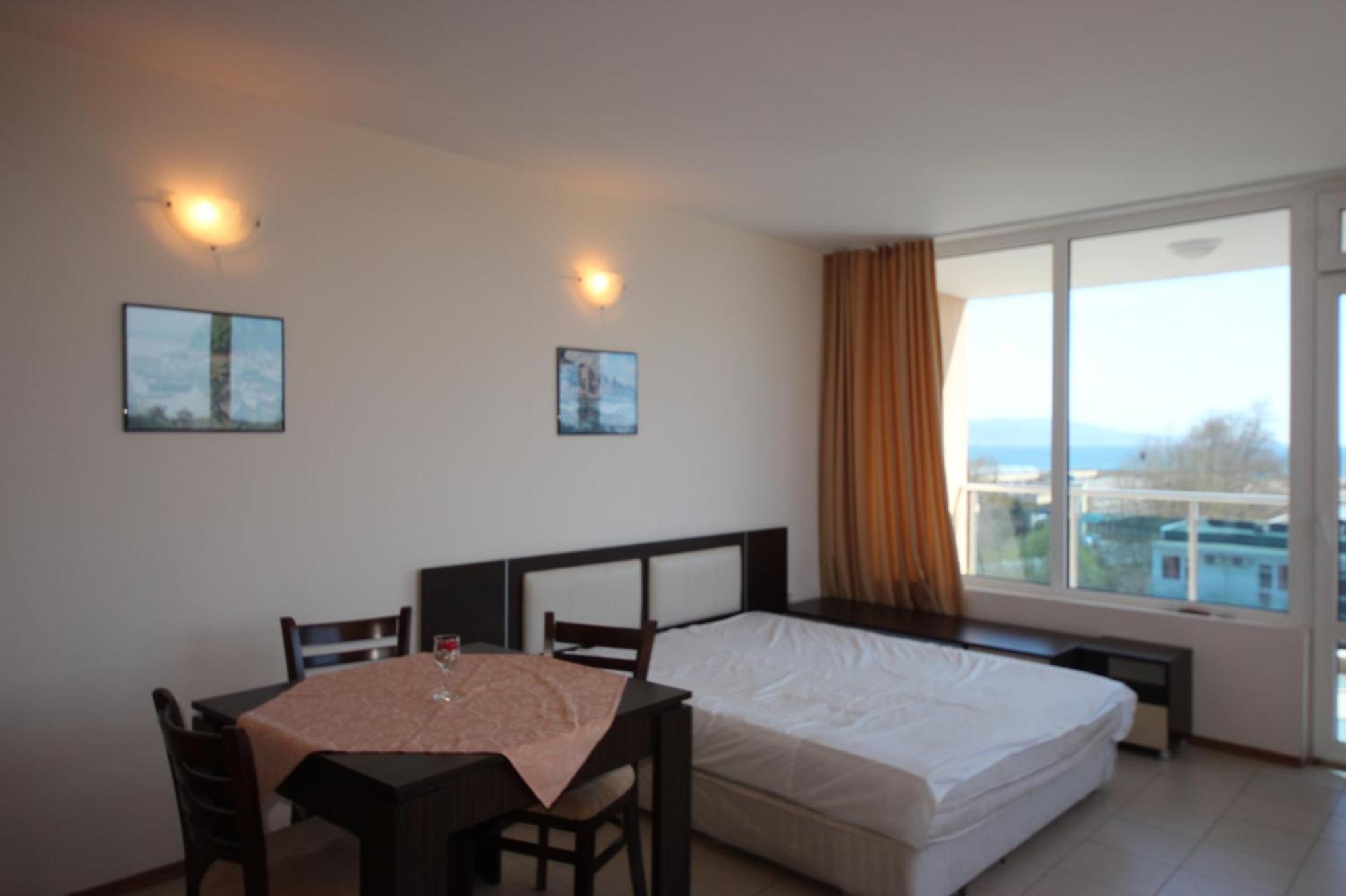 Menada Apartments In Sunny Beach Room photo