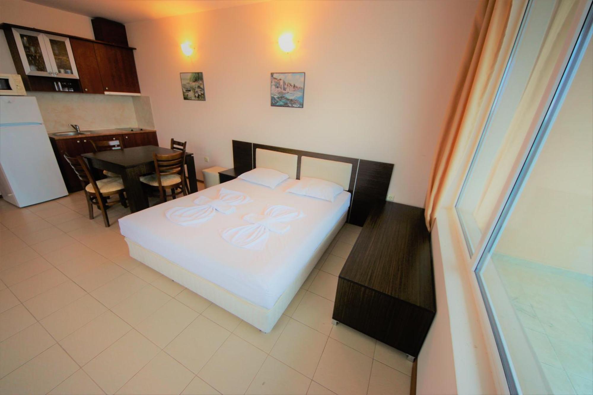 Menada Apartments In Sunny Beach Room photo